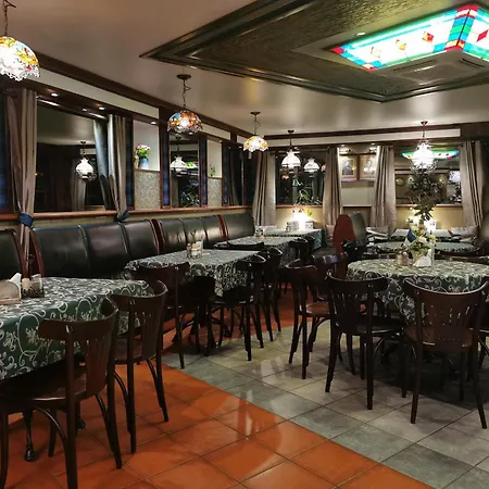 Hotel Alex Maja Parnu